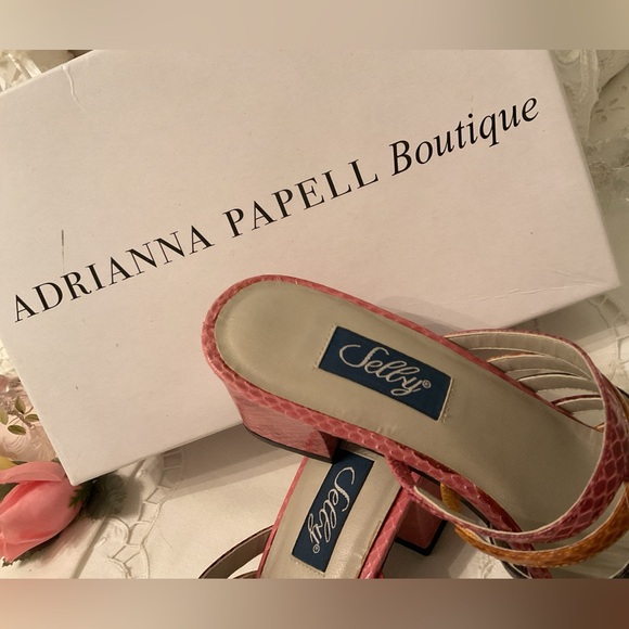 SELBY LEATHER LOOKS LIKE NEW MULTI COLOR BLOCK HEEL SANDALS, SIZE 7 NARROW - Picture 5 of 16